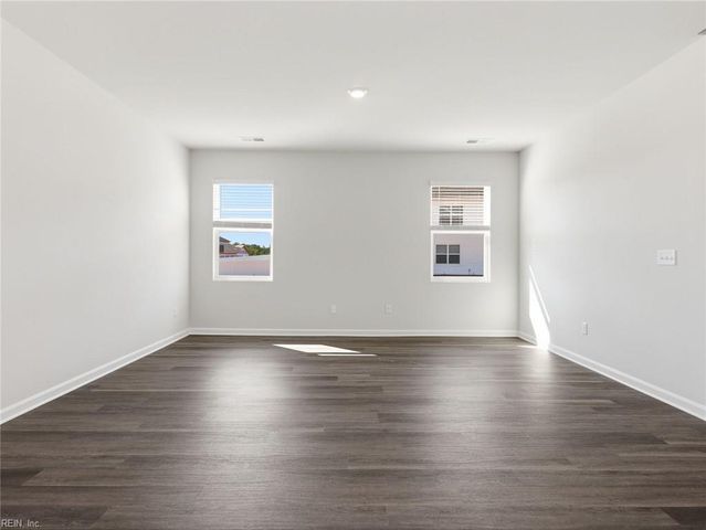 1008 Eastport PL, Suffolk, VA 23435