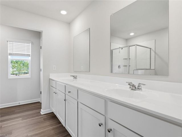 1008 Eastport PL, Suffolk, VA 23435