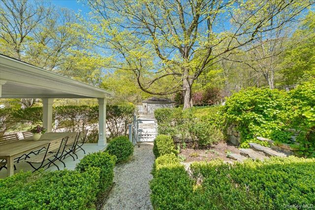 608 Farmers Mills Road, Carmel, NY 10512