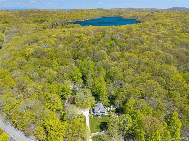 608 Farmers Mills Road, Carmel, NY 10512