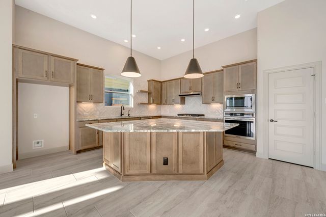 27316 Lovat Way, Boerne, TX 78006