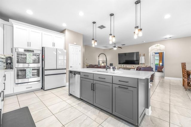 21827 BILLOWY JAUNT DRIVE, Land O Lakes, FL 34637