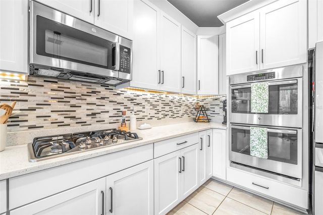 21827 BILLOWY JAUNT DRIVE, Land O Lakes, FL 34637