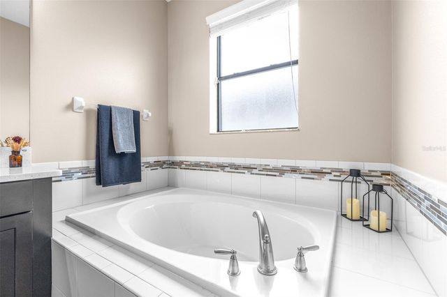 21827 BILLOWY JAUNT DRIVE, Land O Lakes, FL 34637