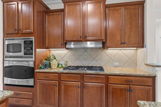 300 Pipe Creek LN, Georgetown, TX 78633