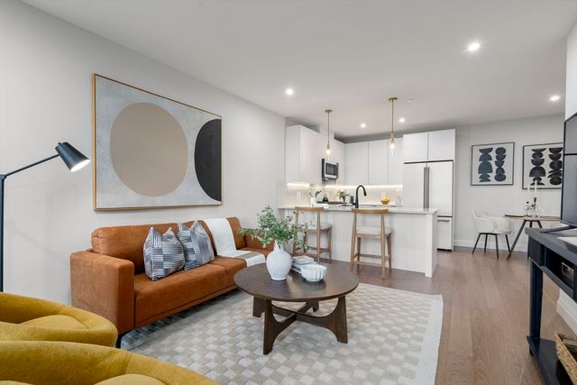 100 Lincoln Street 305, Boston, MA 02135