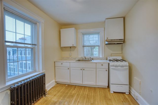 17 Greenleaf St 17, Quincy, MA 02169