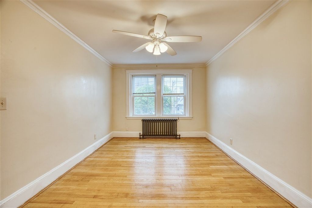 17 Greenleaf St 17, Quincy, MA 02169