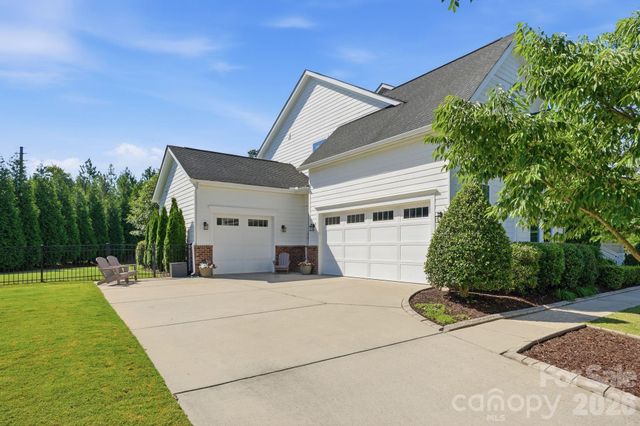 621 Bucks Quarry Court, Fort Mill, SC 29708