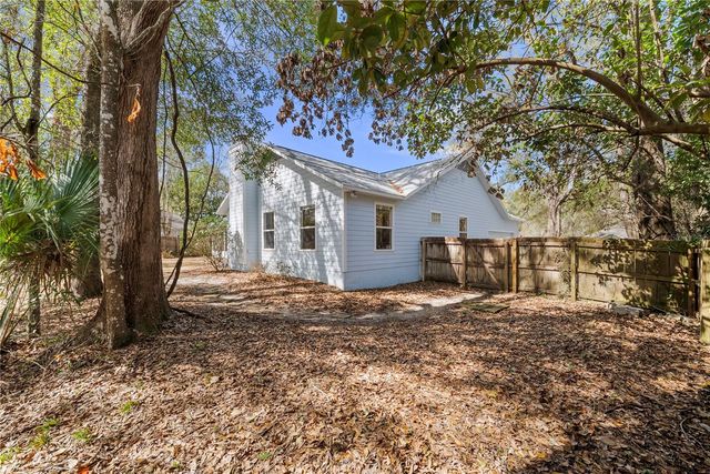 11409 NW 8TH PLACE, Gainesville, FL 32606