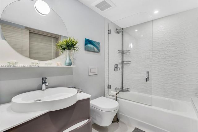 10155 Collins Avenue 606, Bal Harbour, FL 33154