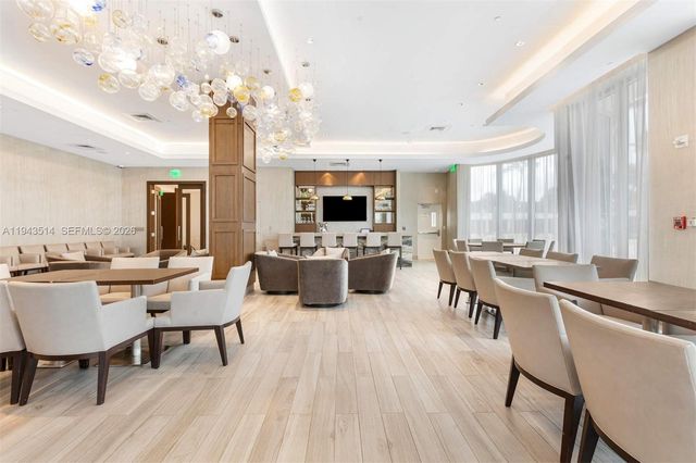 10155 Collins Avenue 606, Bal Harbour, FL 33154