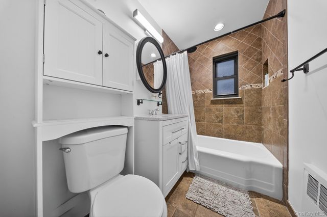 155-25 81st Street 28, Howard Beach, NY 11414