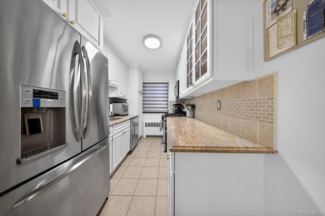 155-25 81st Street 28, Howard Beach, NY 11414