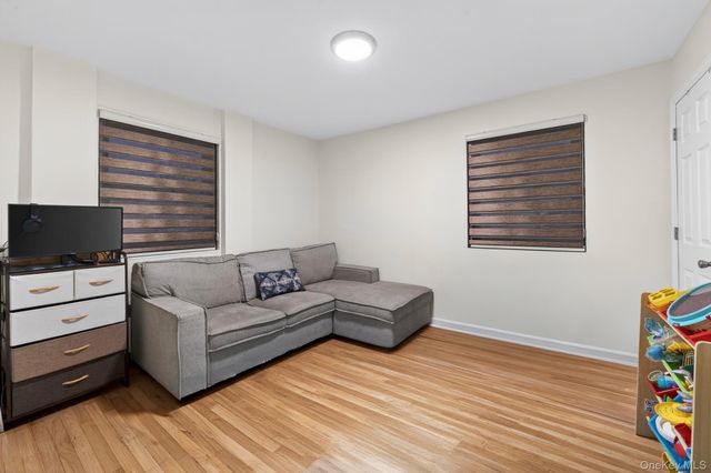 155-25 81st Street 28, Howard Beach, NY 11414