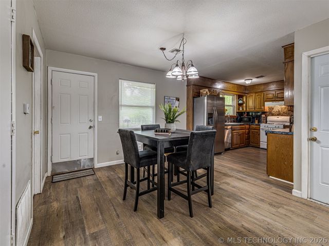 15505 S 291st East Avenue, Coweta, OK 74429