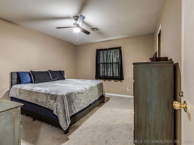 15505 S 291st East Avenue, Coweta, OK 74429