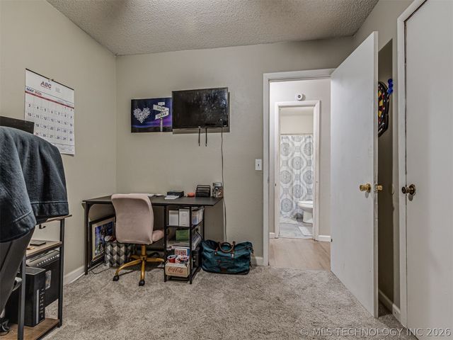 15505 S 291st East Avenue, Coweta, OK 74429