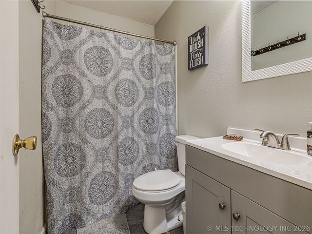 15505 S 291st East Avenue, Coweta, OK 74429