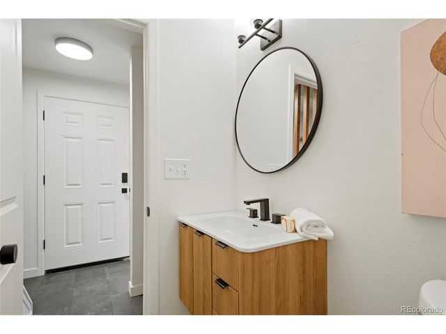 14 Nome Way C, Aurora, CO 80012