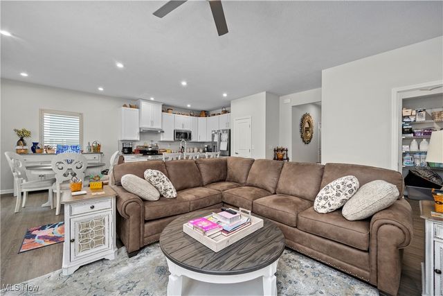 6194 James Drive, Lorain, OH 44053