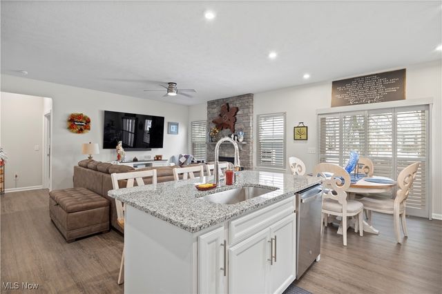 6194 James Drive, Lorain, OH 44053