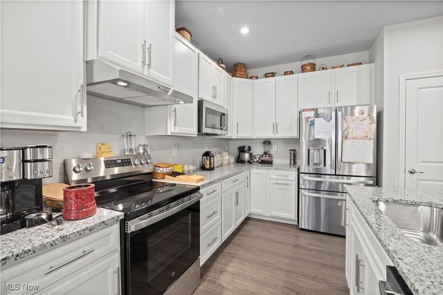 6194 James Drive, Lorain, OH 44053