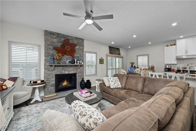 6194 James Drive, Lorain, OH 44053