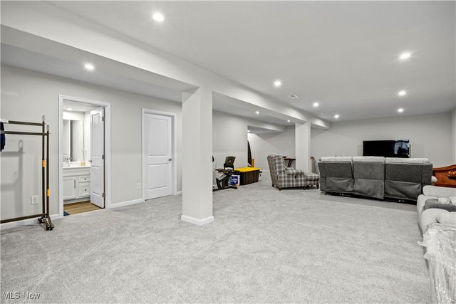 6194 James Drive, Lorain, OH 44053