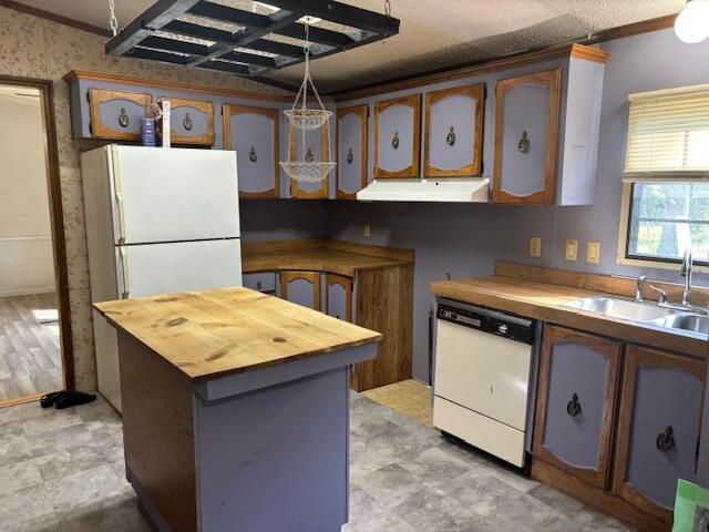 5083 S Sand Ridge Avenue, Idlewild, MI 49642