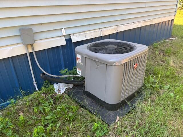 5083 S Sand Ridge Avenue, Idlewild, MI 49642