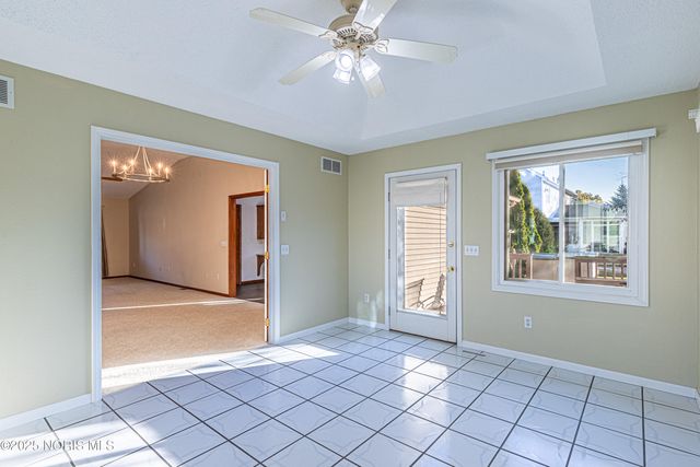 1269 Grassy Lane, Rossford, OH 43460