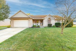 1269 Grassy Lane, Rossford, OH 43460