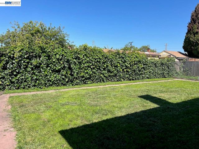 17359 Via Del Rey, San Lorenzo, CA 94580