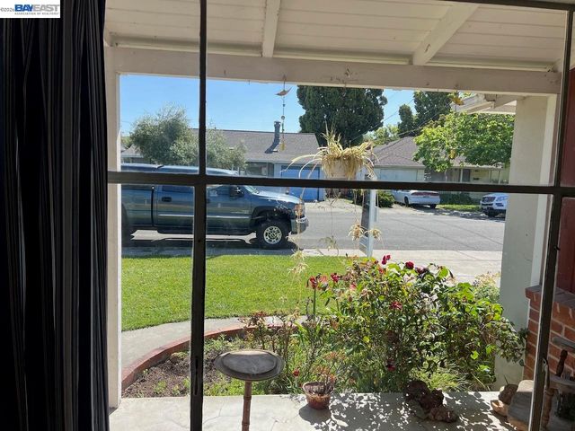 17359 Via Del Rey, San Lorenzo, CA 94580