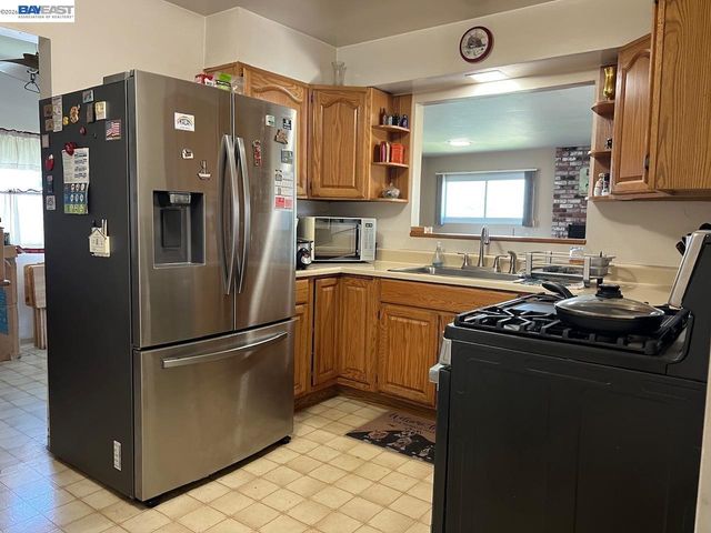 17359 Via Del Rey, San Lorenzo, CA 94580