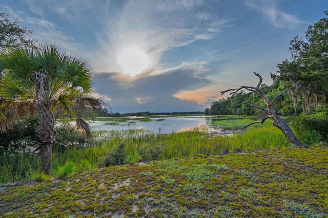 1513 Highway 174, Edisto Island, SC 29438