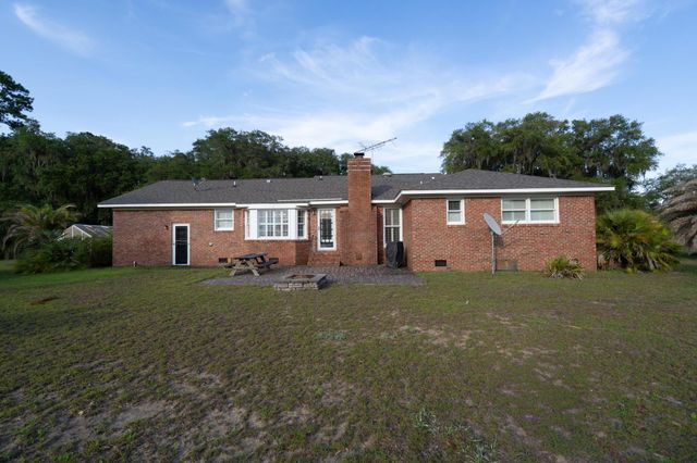 1513 Highway 174, Edisto Island, SC 29438