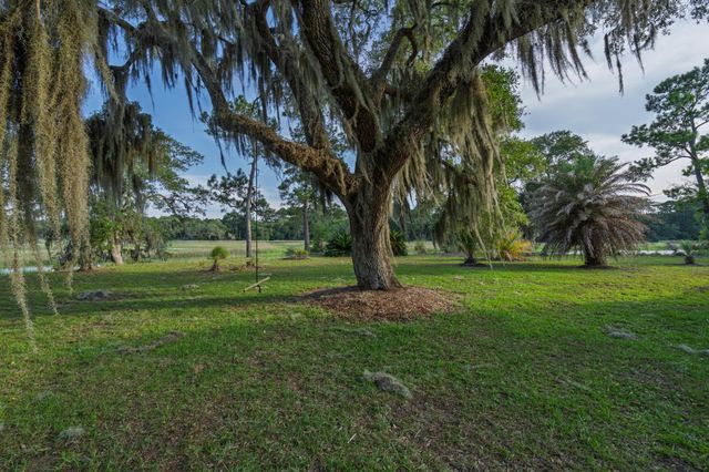 1513 Highway 174, Edisto Island, SC 29438