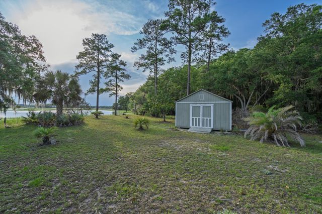 1513 Highway 174, Edisto Island, SC 29438
