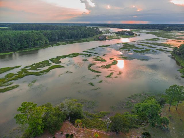 1513 Highway 174, Edisto Island, SC 29438