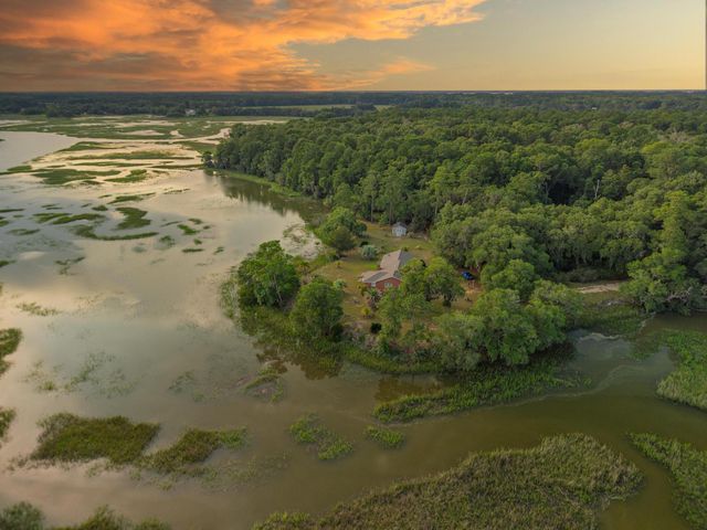 1513 Highway 174, Edisto Island, SC 29438