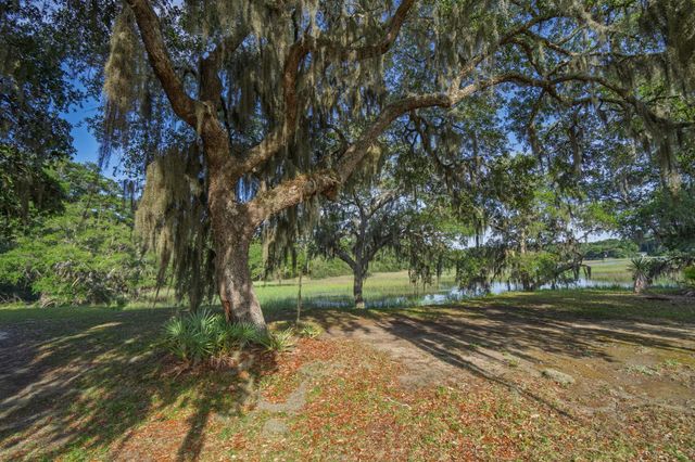 1513 Highway 174, Edisto Island, SC 29438