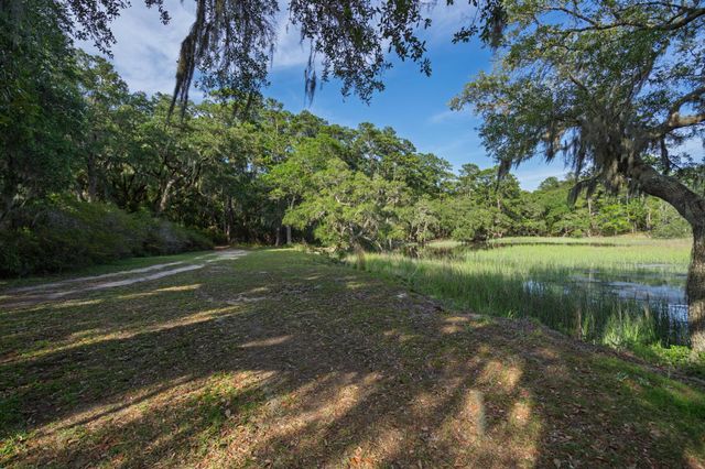 1513 Highway 174, Edisto Island, SC 29438