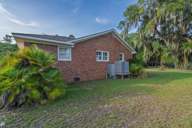 1513 Highway 174, Edisto Island, SC 29438