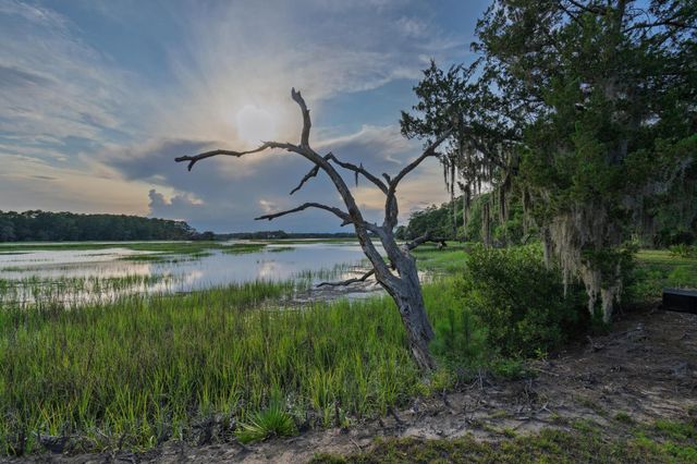 1513 Highway 174, Edisto Island, SC 29438