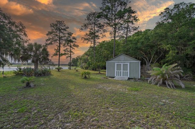 1513 Highway 174, Edisto Island, SC 29438