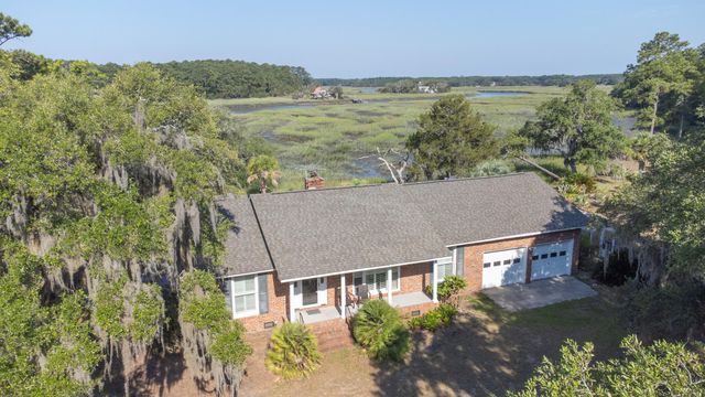 1513 Highway 174, Edisto Island, SC 29438