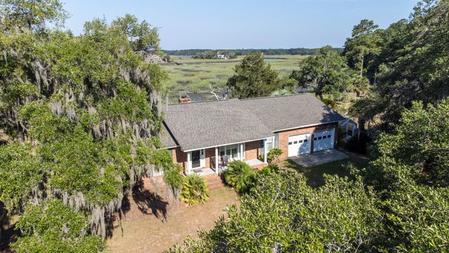 1513 Highway 174, Edisto Island, SC 29438
