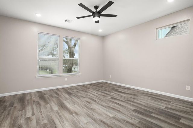 3617 Pecan Drive, Bacliff, TX 77518